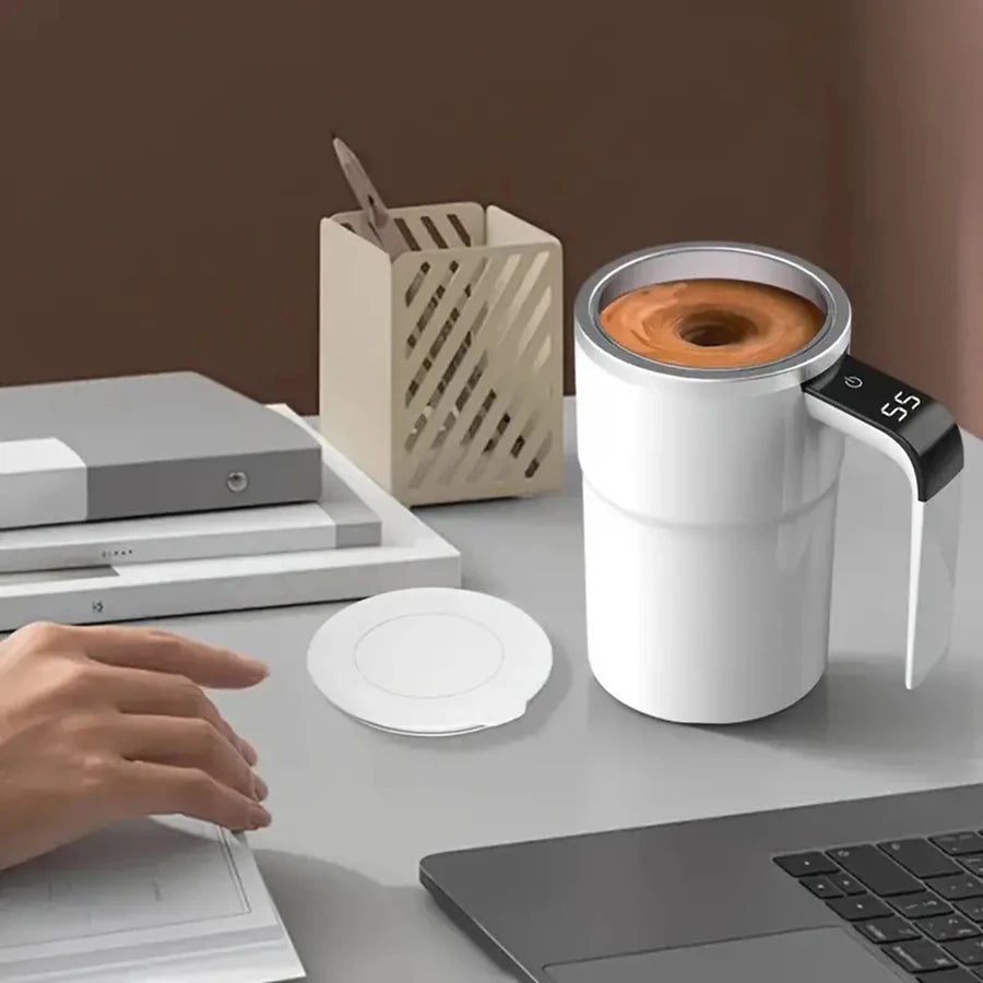 Caneca Automática com Misturador Magnético e Display de Temperatura – Recarregável e Portátil